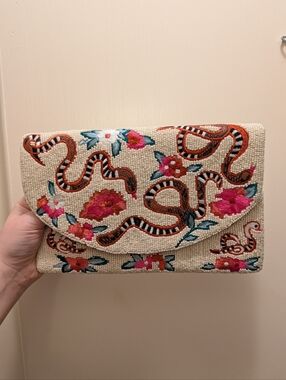 LA Chic Designs Beaded Embroidered Floral Snake Crossbody Purse Silver Chain